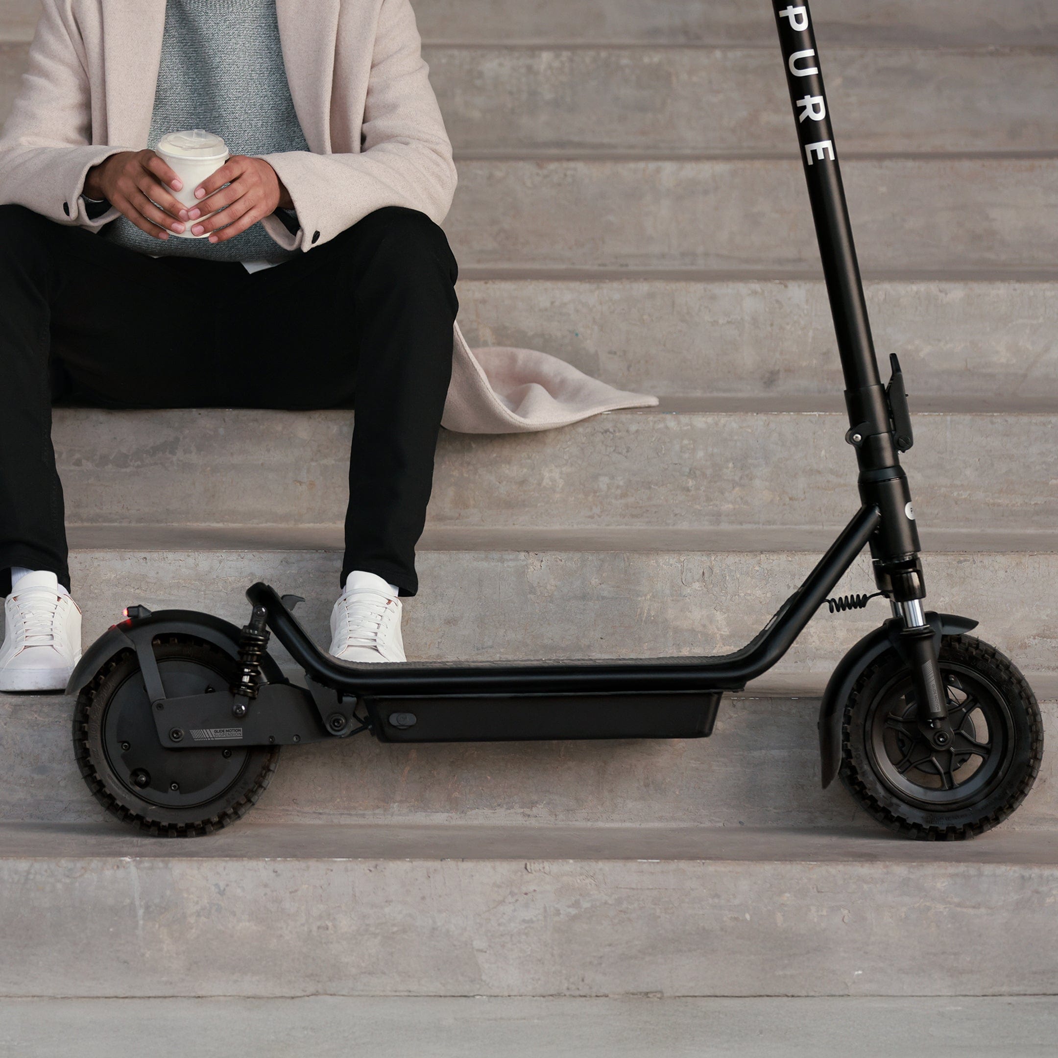 Pure Electric Scooter Black Air⁵ Pro+ Suspension